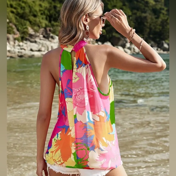 Passion of Essence Tops - Vibrant Floral Halter Tank Top - Stylish Halter Neck & Sleeveless- Resort-Ready